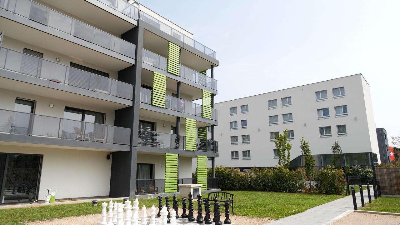 Aparthotel Adagio Bale Mulhouse Aeroport Блотзайм Екстериор снимка